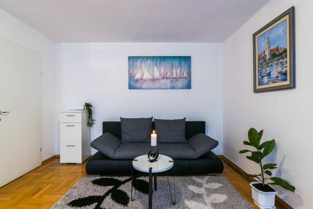 Apartment Jarun Brac Zagreb Exterior photo